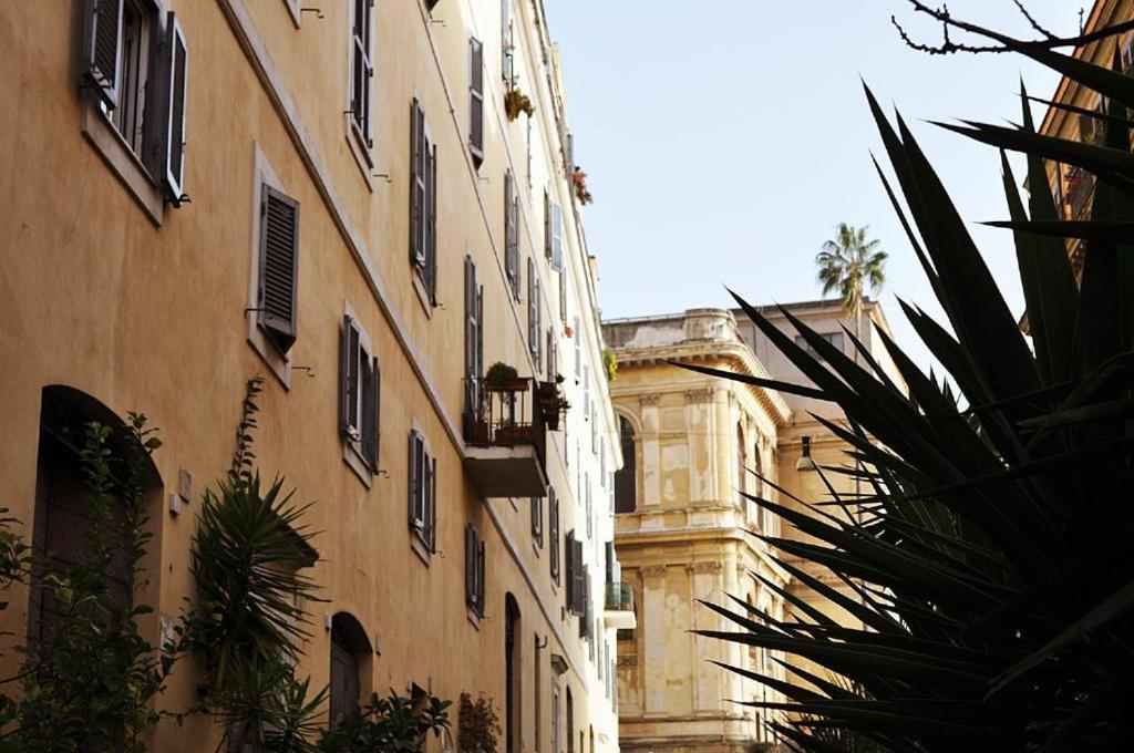 Colosseo Flats And Penthouse Apartment Rom